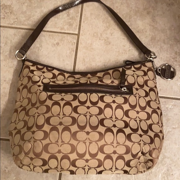 Coach brand purse - Picture 5 of 15